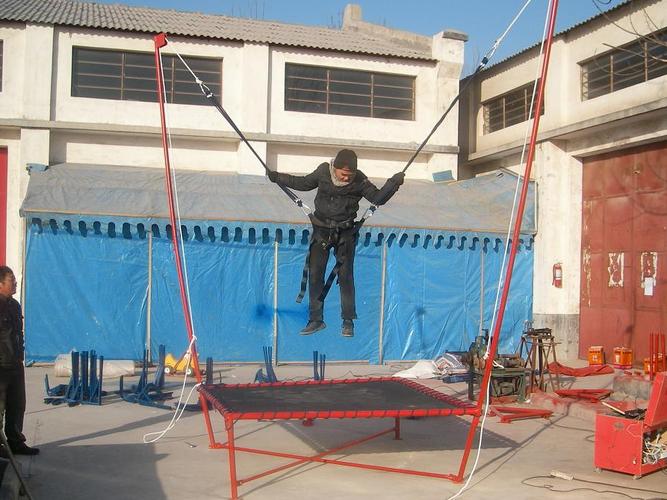 專業(yè)充氣游樂設(shè)備與水上運(yùn)動(dòng)休閑產(chǎn)品廠家 從制造到智造的品質(zhì)之選
